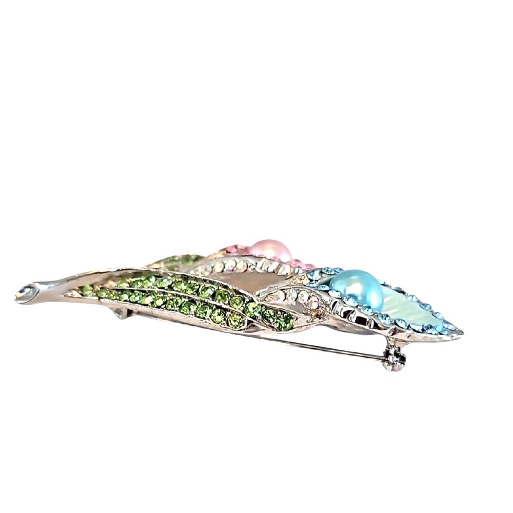 Vtg Gorgeous Chic Dual Bloom Brooch with Pink and Blue Pearls and Green Crystals - Picture 2 of 7